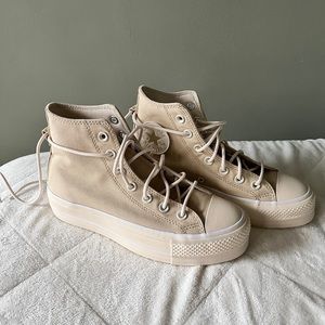 NWOT Converse Chuck Taylor All Star Lift Oat Milk High Top Platform Shoes